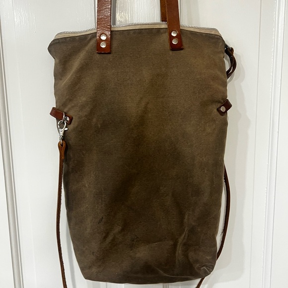 Brown waxed canvas with leather shoulder and crossbody bag - Picture 2 of 9